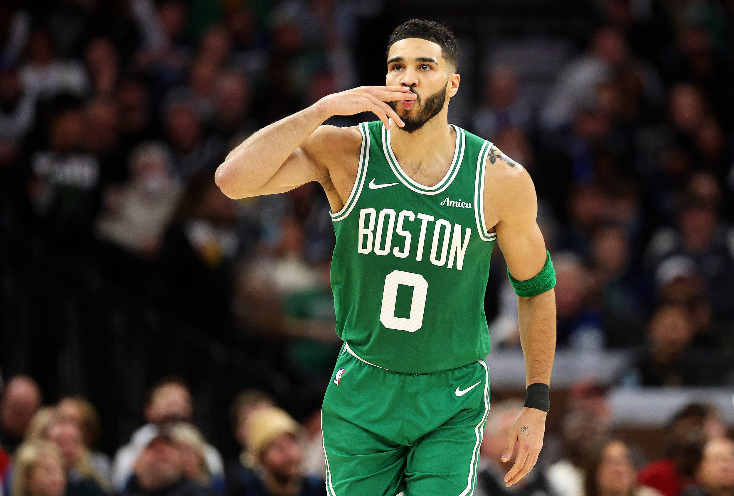 塔图姆连续五场比赛得分超过重返赛场,RNG不断突破!热度持续攀升的简单介绍 塔图姆连续五场比赛得分超过重返赛场,RNG不断突破!热度持续攀升的简单介绍