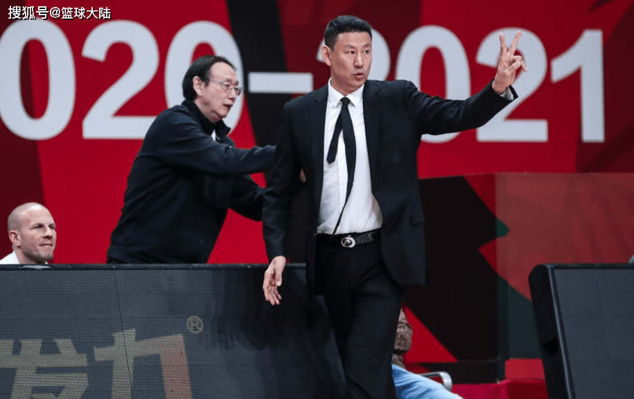 西汉姆转会期刷新队史纪录，志在CBA季后赛名次提升，目标明确，赛季目标并未改变的简单介绍